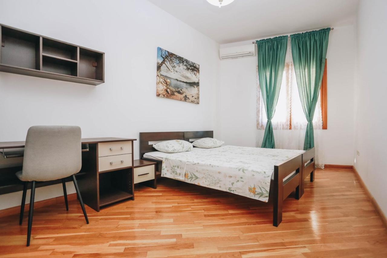 Apartment Near Ponta Nova Of Rafailovici เบชิชิ ภายนอก รูปภาพ