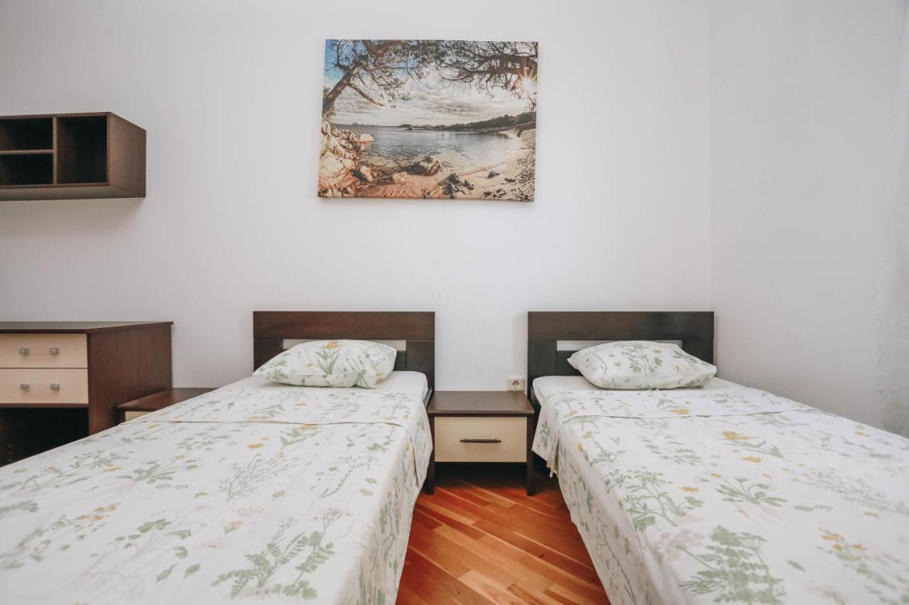 Apartment Near Ponta Nova Of Rafailovici เบชิชิ ภายนอก รูปภาพ
