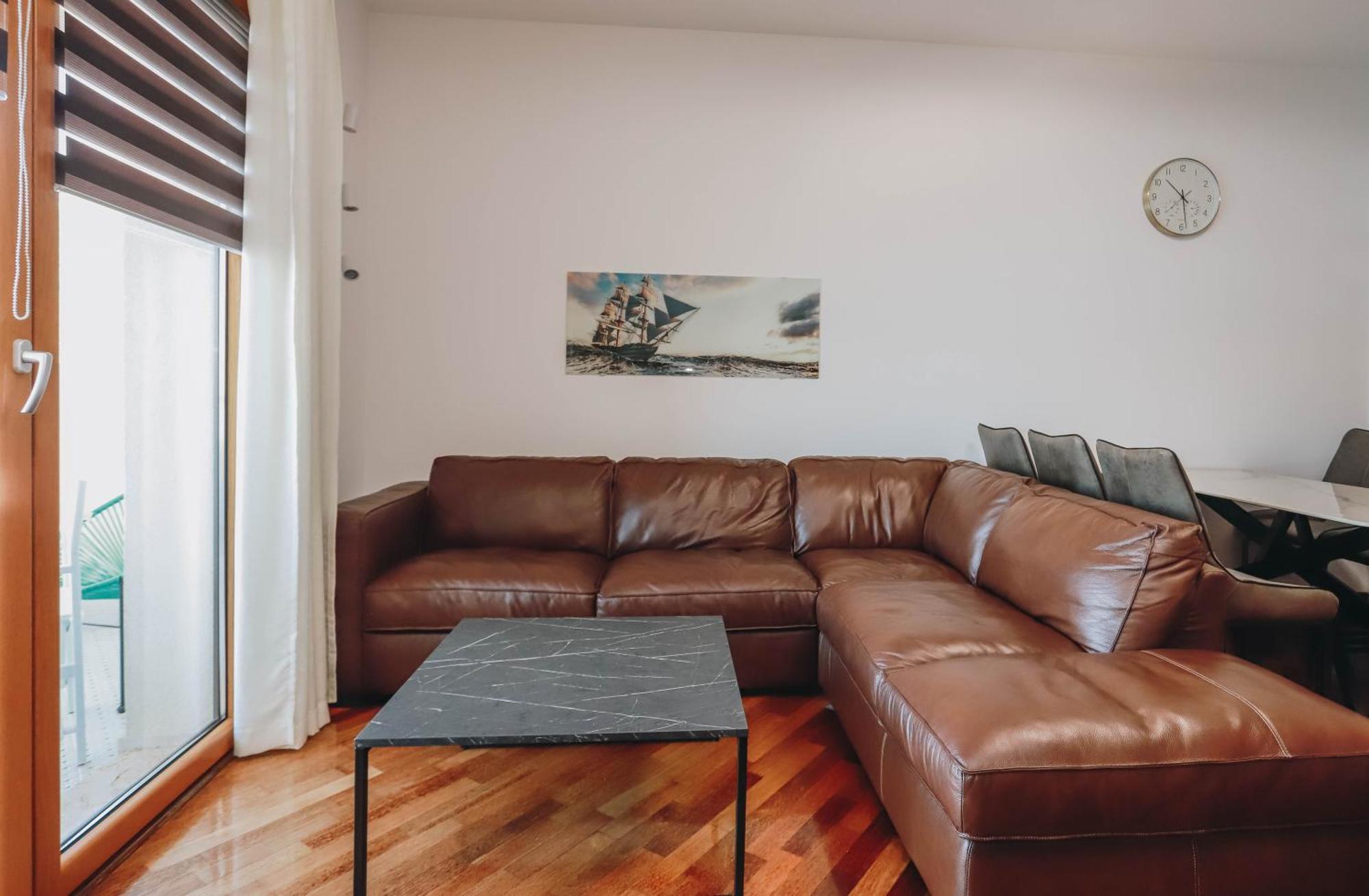 Apartment Near Ponta Nova Of Rafailovici เบชิชิ ภายนอก รูปภาพ