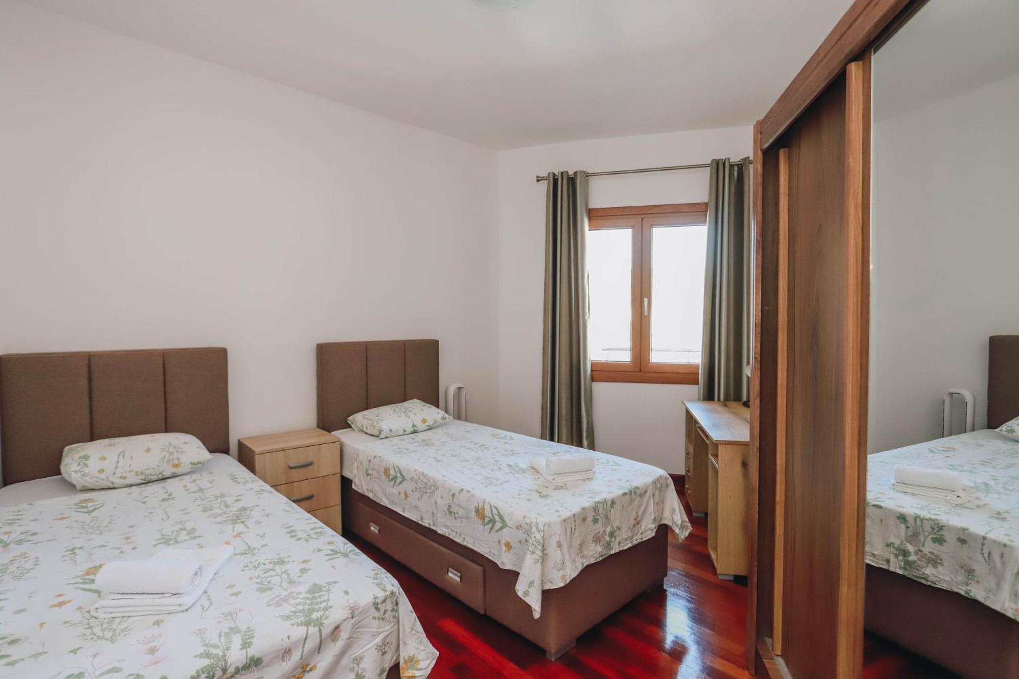 Apartment Near Ponta Nova Of Rafailovici เบชิชิ ภายนอก รูปภาพ
