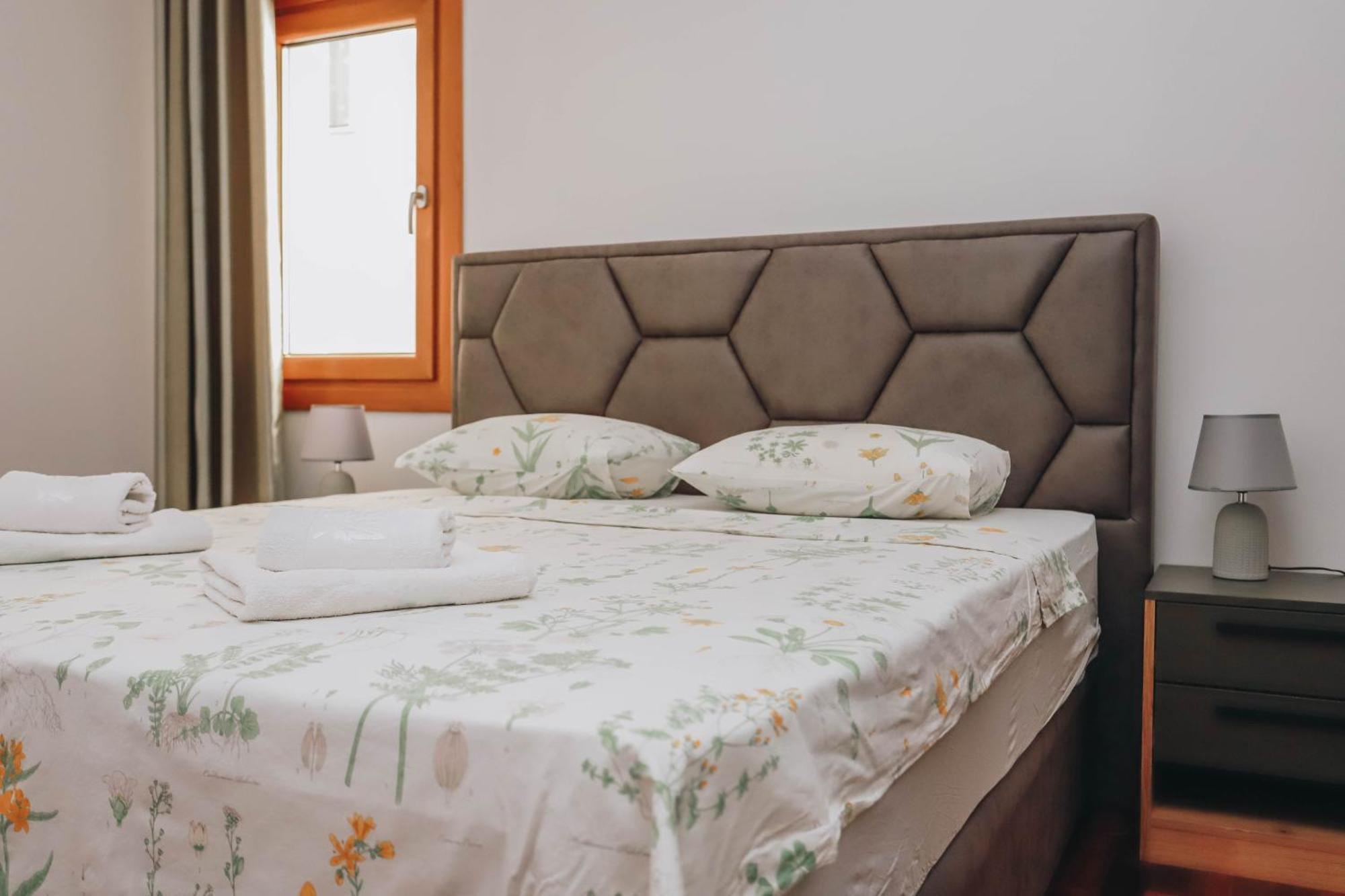 Apartment Near Ponta Nova Of Rafailovici เบชิชิ ภายนอก รูปภาพ